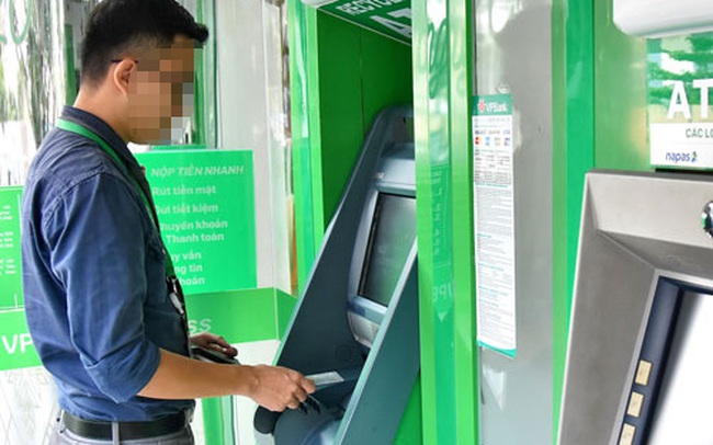 Thẻ ATM chưa chuyển đổi có được giao dịch?