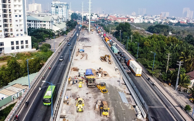 Tp.HCM kiến nghị Thủ tướng gỡ vướng loạt dự án giao thông trọng điểm