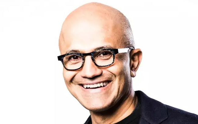 Cậu con trai đoản mệnh và chỗ dựa gia đình đằng sau thành tựu để đời của CEO Microsoft