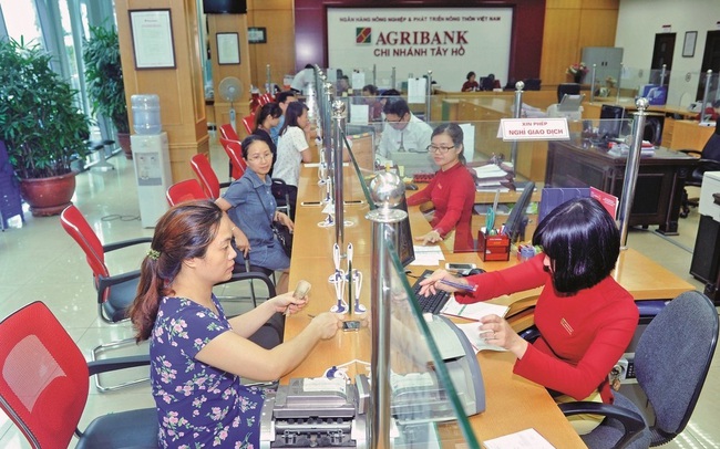 ‘Ông lớn’ Agribank đang bị ‘đuối’ trước sự vượt trội của nhóm ngân hàng thương mại?