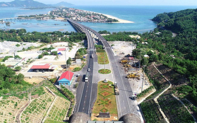 HHV: Thanh khoản tăng vọt, một số cá nhân đề nghị mua lượng lớn với 10 triệu cổ phần