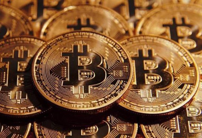 Bitcoin rực cháy, ngưỡng 9.000 USD bị khoan thủng