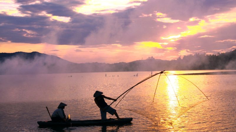 “Anh Đinh Bảo Khánh – Giáo viên Địa Lí tận tụy và Nhiếp ảnh gia đam mê: Truyền cảm hứng qua ống kính và trên sân cỏ”