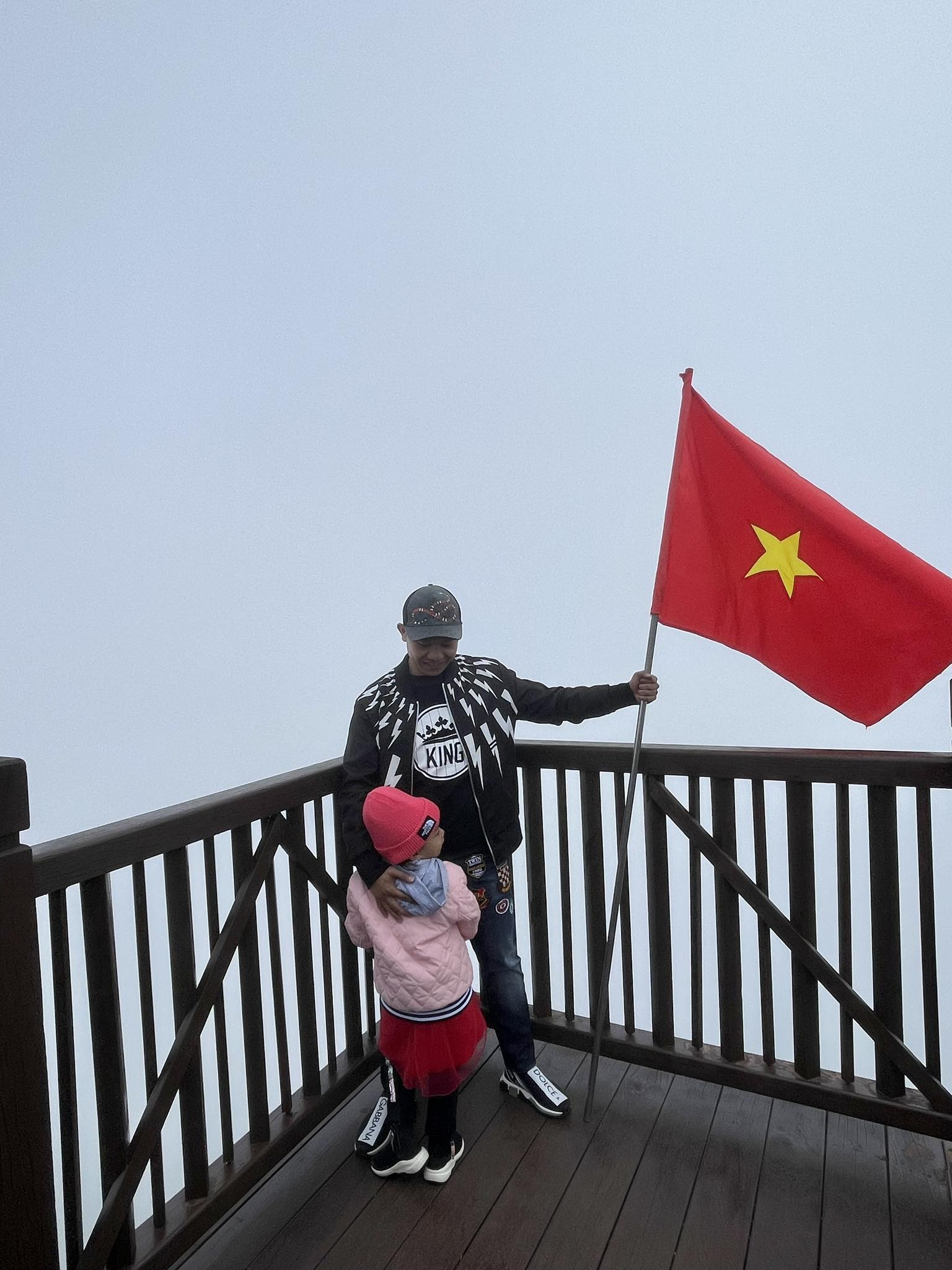 “Đỗ Văn Lâm: Hành Trình Khởi Nghiệp Đầy Ý Nghĩa từ Bóng Tối của dân chơi đến Đội Trưởng Dịch Vụ Lái Xe Cứu Hộ”